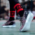 艾弗森のバーセットの靴の男の2019夏の新商品のオシドリは高くポピューンのレジカ運動の学生を手にして滑り止めて靴のカラ42を振動させます。